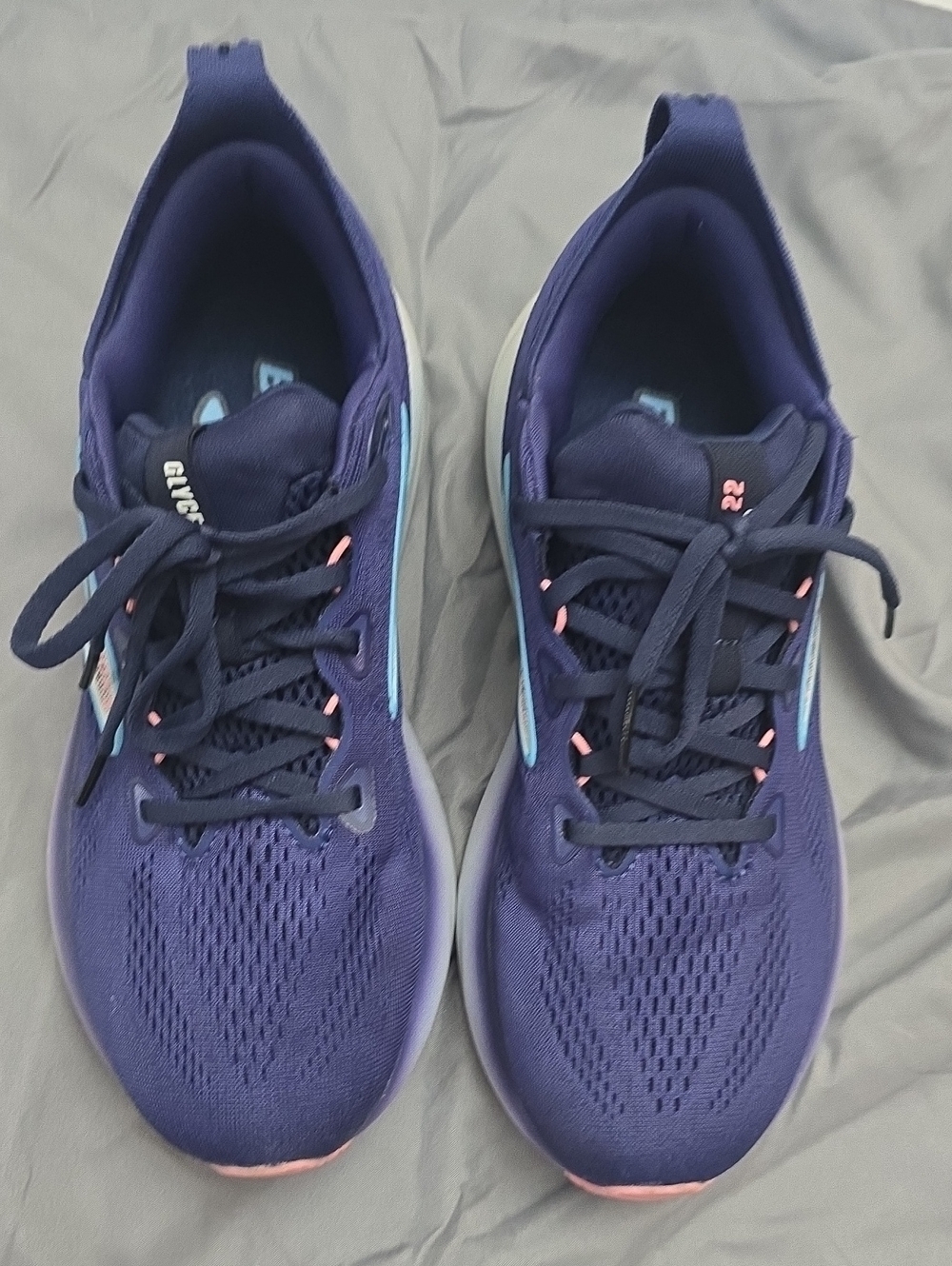 Brooks Women's Navy Athletic Running Shoes with Light Blue Accents